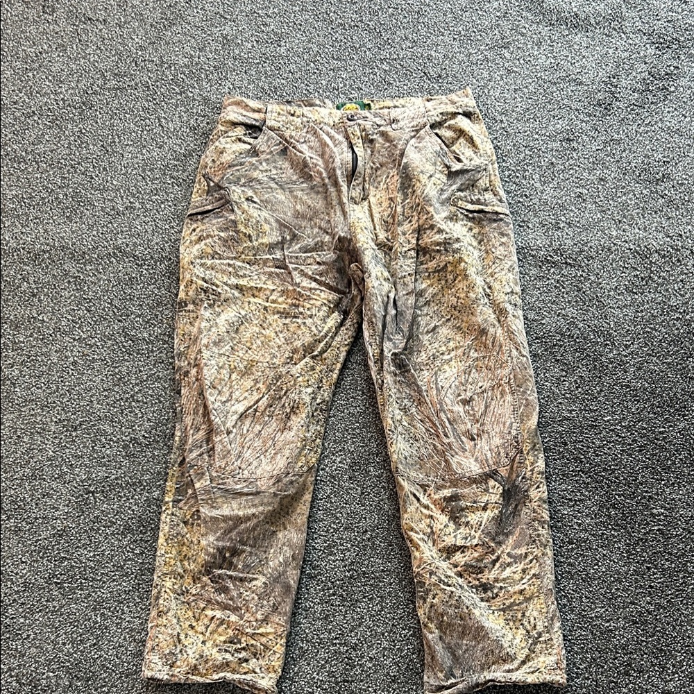 Cabela's Brown Camouflage Cargo Pants